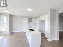 5 PEAR BLOSSOM WAY | East Gwillimbury Ontario | Slide Image Eleven