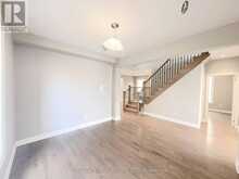 5 PEAR BLOSSOM WAY | East Gwillimbury Ontario | Slide Image Eighteen