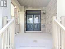 5 PEAR BLOSSOM WAY | East Gwillimbury Ontario | Slide Image Four