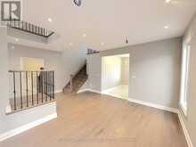 5 PEAR BLOSSOM WAY | East Gwillimbury Ontario | Slide Image Eight