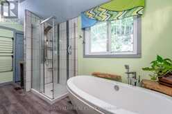 103 SILVER BIRCH DRIVE | Tiny Ontario | Slide Image Eighteen