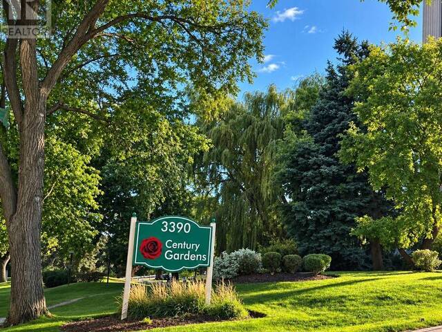2105 - 3390 WESTON ROAD Toronto Ontario, M9M 2X3 - 2 Bedrooms Condo For Sale
