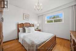 19 EARLDOWN DRIVE | Toronto Ontario | Slide Image Seventeen