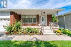 19 EARLDOWN DRIVE | Toronto Ontario | Slide Image Two