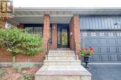 1414 HARMSWORTH SQUARE | Oakville Ontario | Slide Image Four