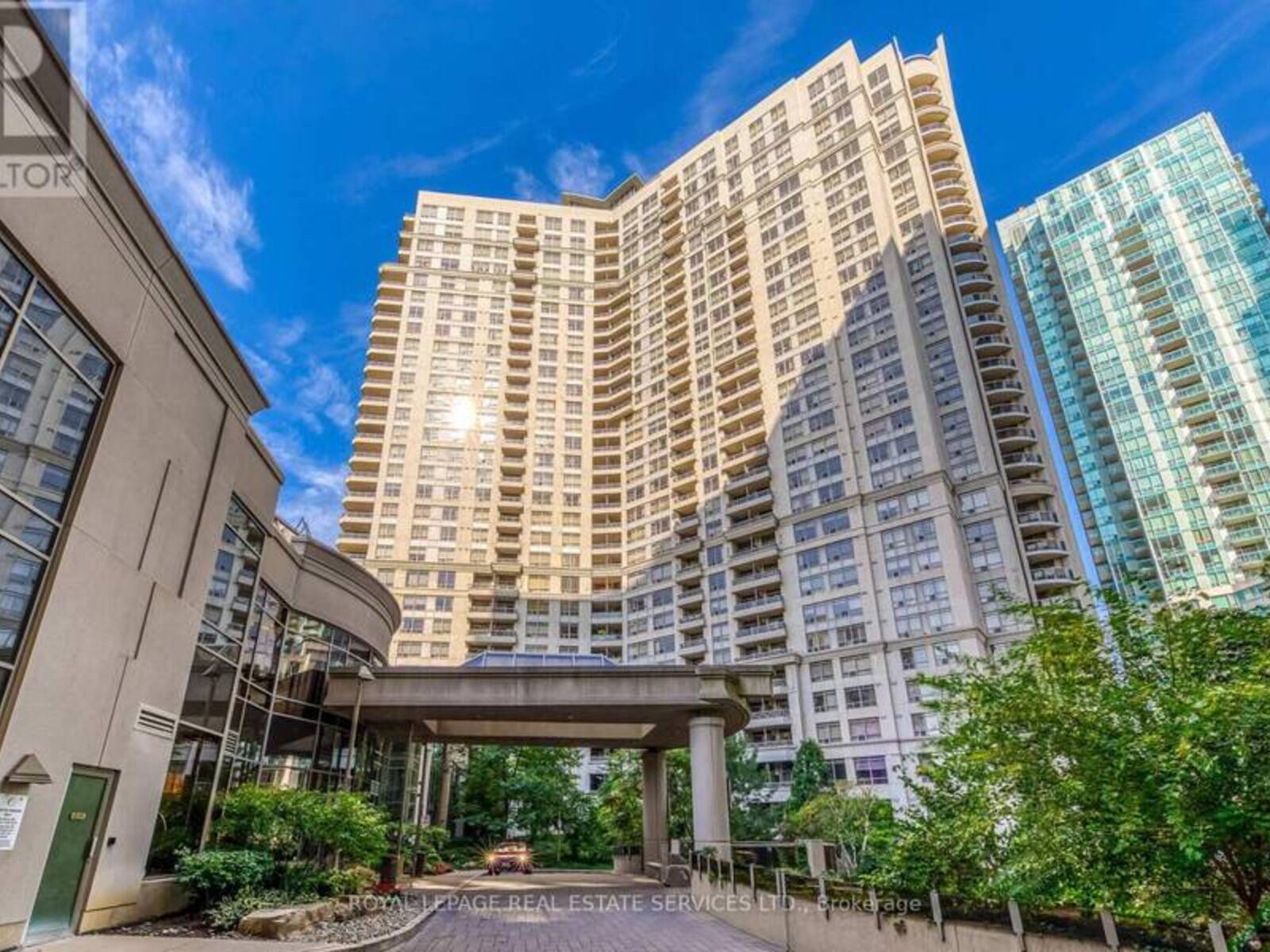1433 - 3888 DUKE OF YORK BOULEVARD, Mississauga, Ontario L5B 4P5