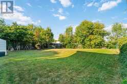94 FIELDGATE DRIVE | Ottawa Ontario | Slide Image Thirty