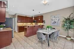 19 TIMBERWOLF ROAD | Brampton Ontario | Slide Image Sixteen