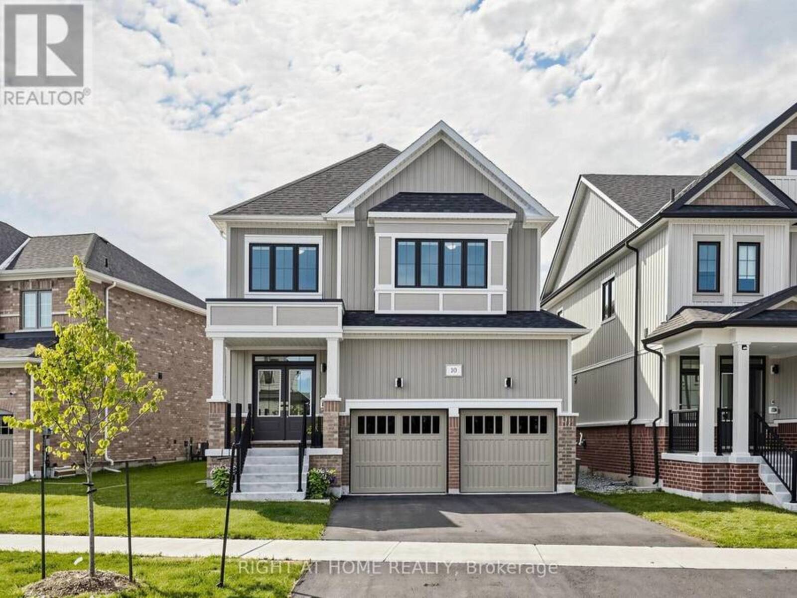 10 GEORGE ELLIS DRIVE, Georgina, Ontario L4P 0S3