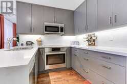 129 ROBIN COURT | Newmarket Ontario | Slide Image Fifteen