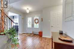 129 ROBIN COURT | Newmarket Ontario | Slide Image Four