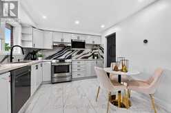 35 WHEELWRIGHT CRESCENT N | Toronto Ontario | Slide Image Eighteen