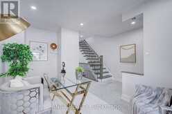 25 GALLERIA PARKWAY | Markham Ontario | Slide Image Seven