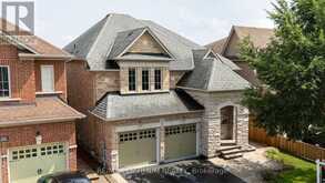 60 IMPULSE CIRCLE | Brampton Ontario | Slide Image Three