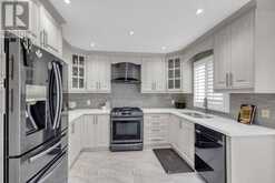 252 MOUNTAINBERRY ROAD | Brampton Ontario | Slide Image Twelve