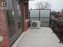 730 SHAW STREET | Toronto Ontario | Slide Image Fifteen
