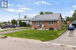 205 CRYSLER STREET | Delhi Ontario | Slide Image Thirty-eight
