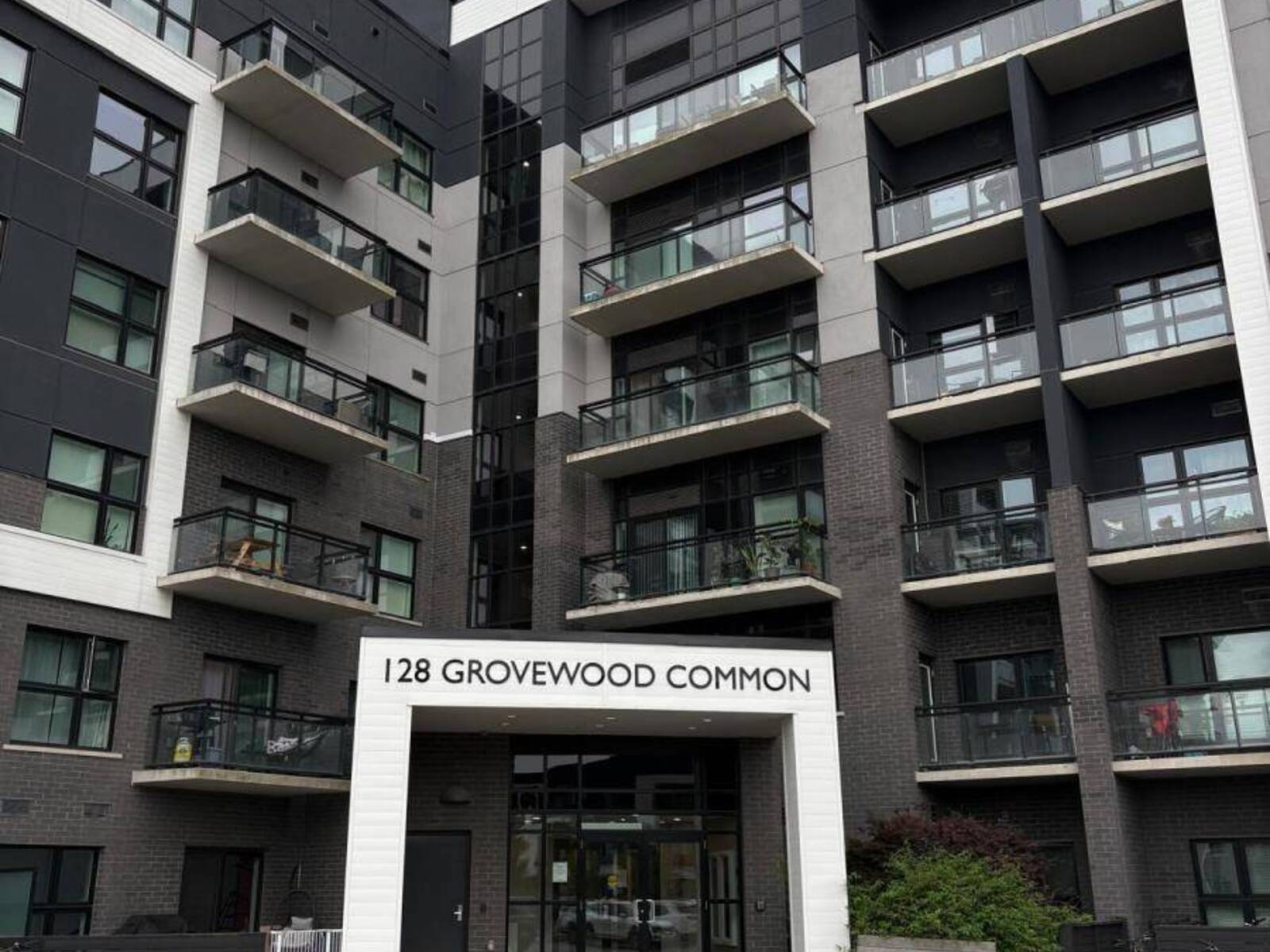 405 - 128 GROVEWOOD COMMON, Oakville, Ontario L6H 0X3
