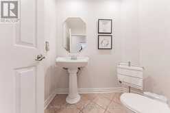 30 GOLDRING CRESCENT | Markham Ontario | Slide Image Thirteen