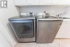 30 GOLDRING CRESCENT | Markham Ontario | Slide Image Seventeen