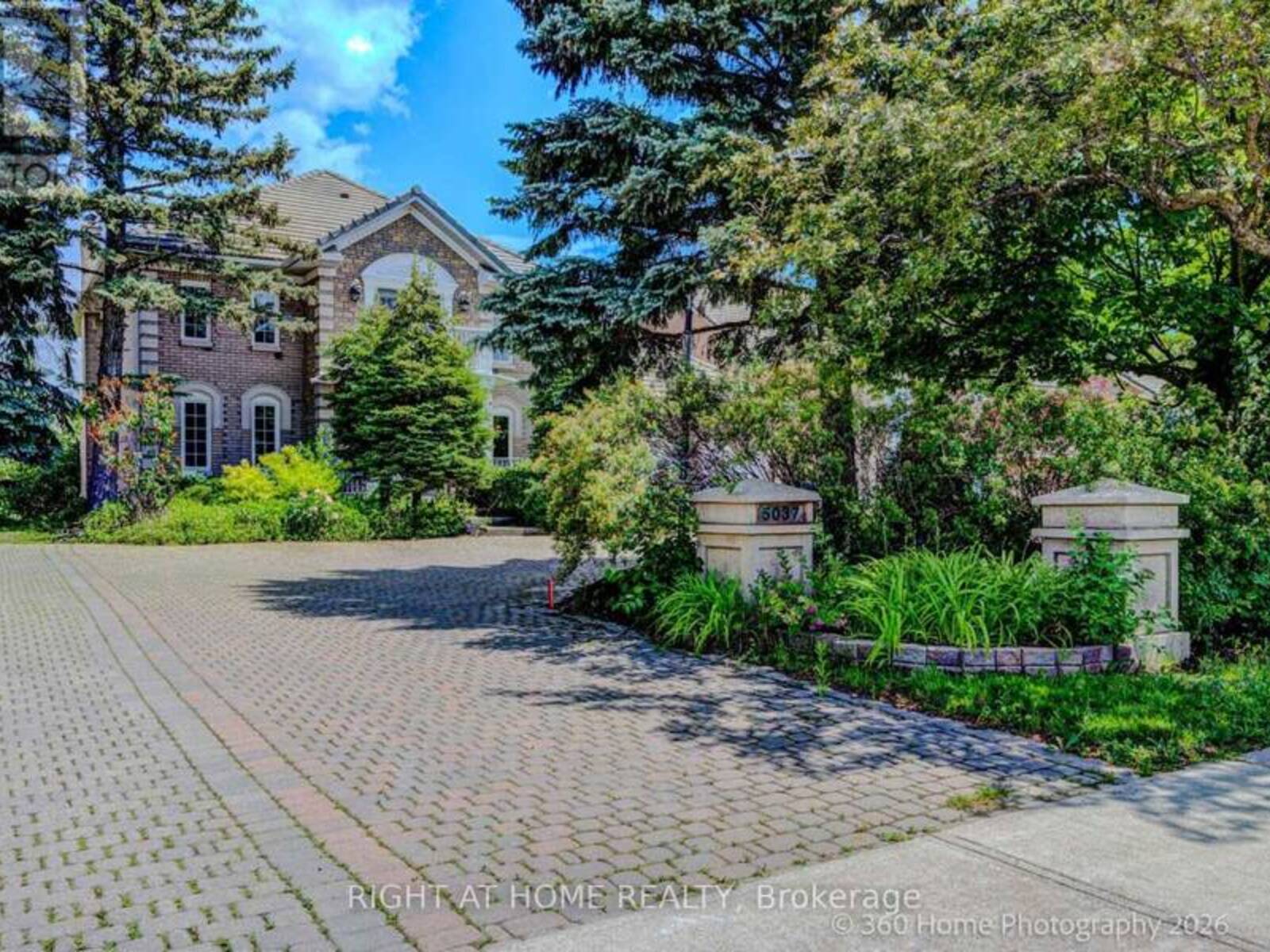 5037 MISSISSAUGA ROAD, Mississauga, Ontario L5M 4Y1