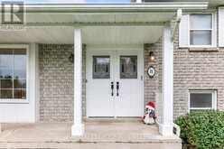 25 MARJORIE DRIVE | Whitchurch-Stouffville Ontario | Slide Image Four