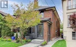 110 CASTLEFIELD AVENUE | Toronto Ontario | Slide Image Forty-six