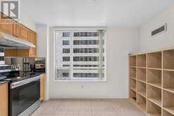 607 - 801 BAY STREET | Toronto Ontario | Slide Image Ten