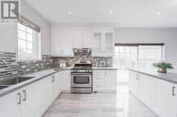 16 COURTNEY CRESCENT | Richmond Hill Ontario | Slide Image Fourteen
