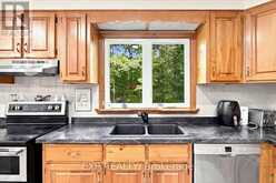 20 PINESHORE CRESCENT | Tiny Ontario | Slide Image Thirteen