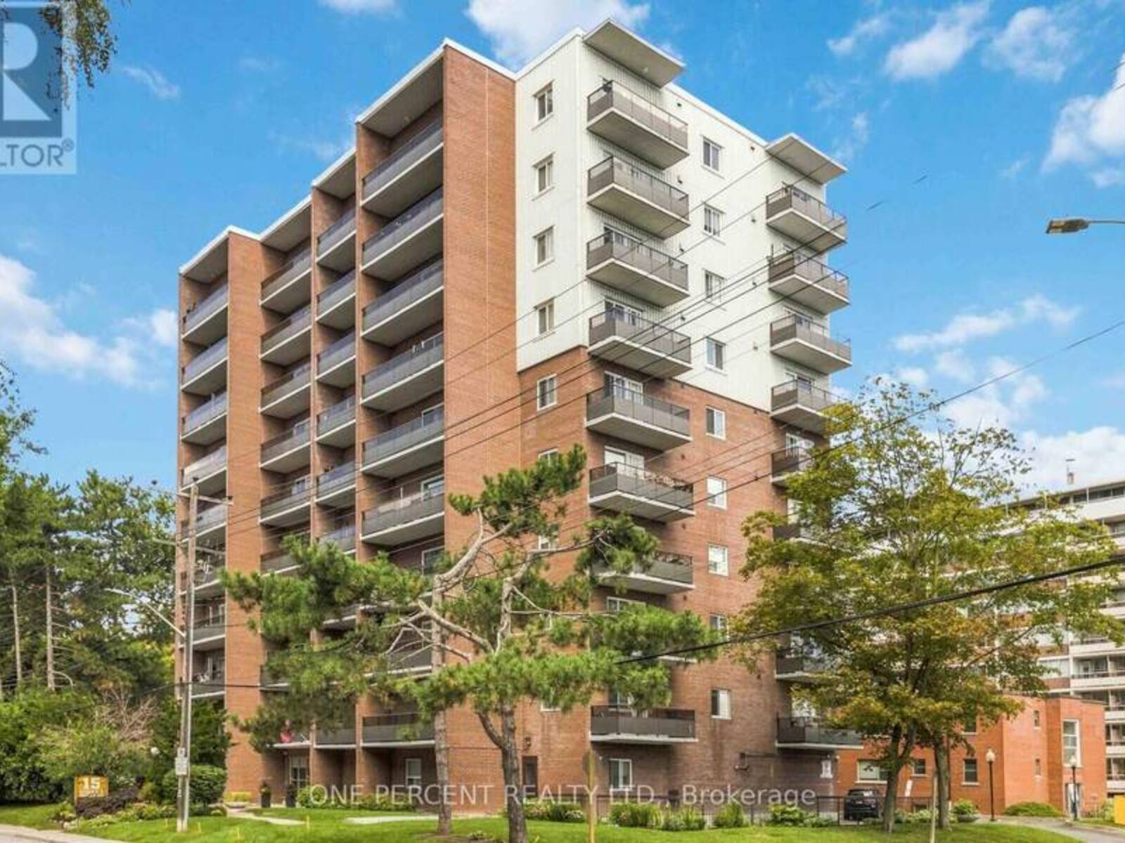 1005 - 15 ELIZABETH STREET N, Mississauga, Ontario L5G 2Z3