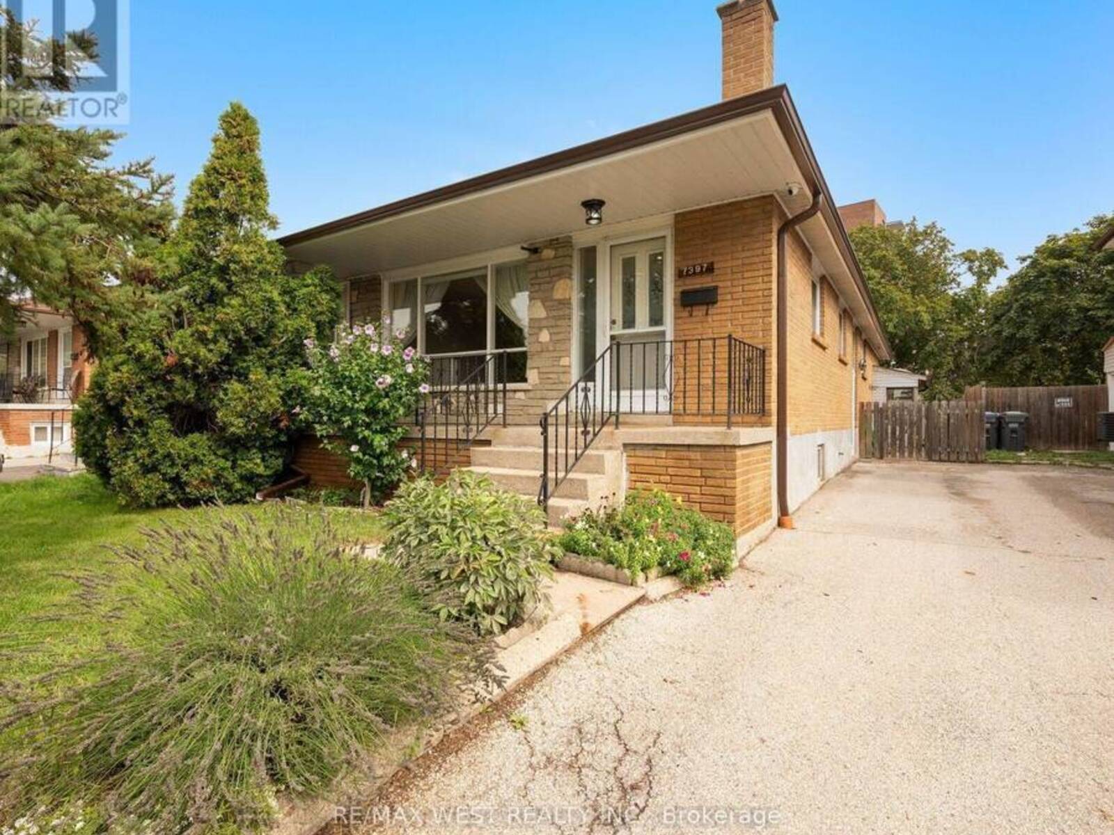 7397 CATALPA ROAD, Mississauga, Ontario L4T 2T2