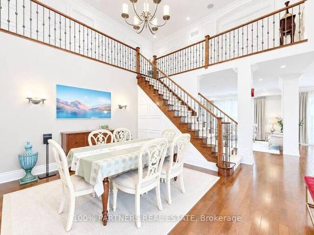 33 EARNSHAW DRIVE Markham Ontario, L6C 0E4 - 5 Bedrooms Home For Sale