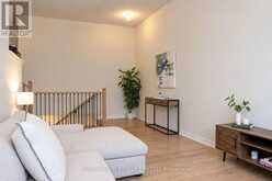 896 APPLE TERRACE | Milton Ontario | Slide Image Thirteen