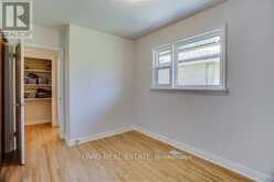 40 BARFORD ROAD | Toronto Ontario | Slide Image Thirteen