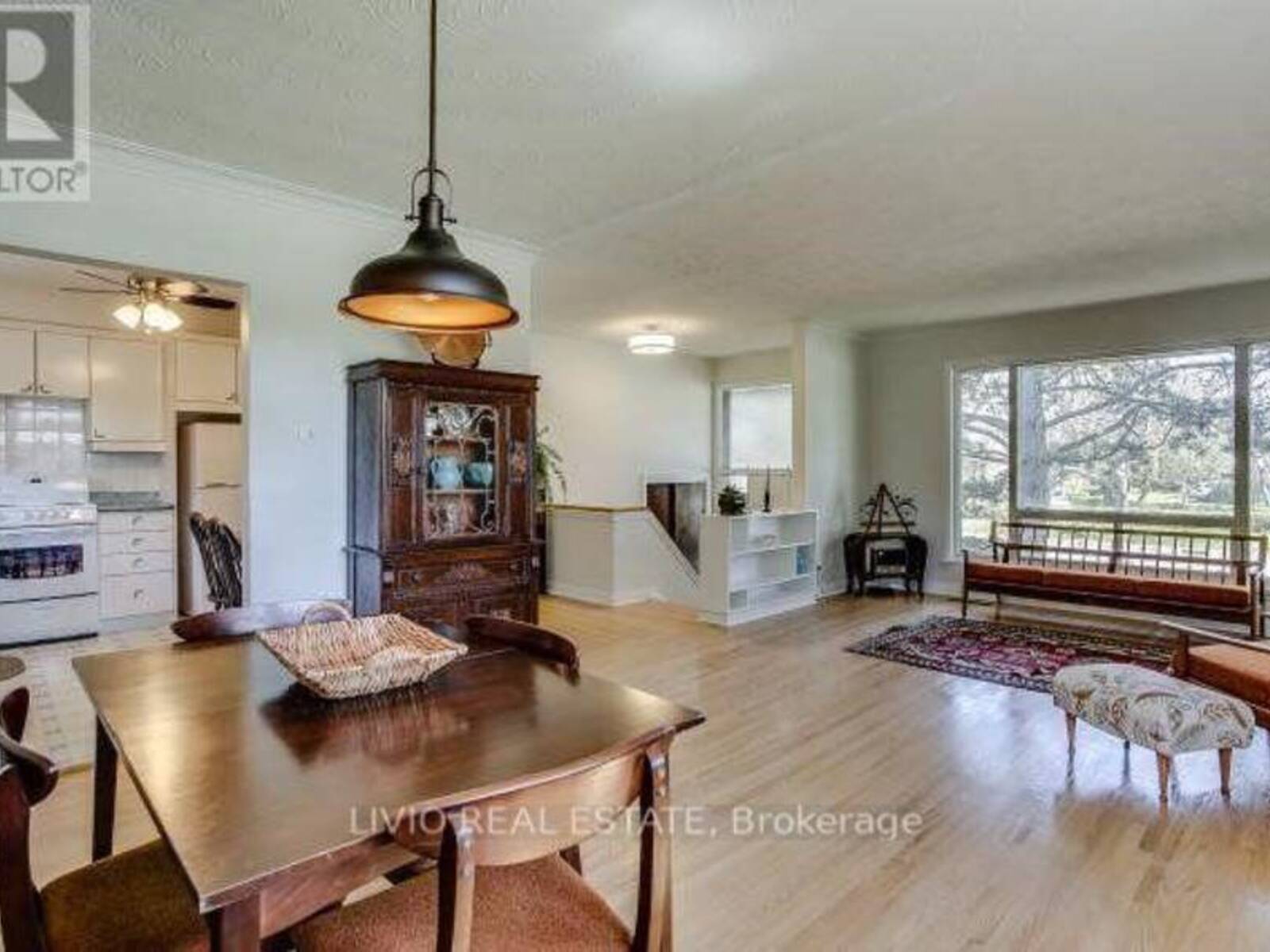 40 BARFORD ROAD, Toronto, Ontario M9W 4H4