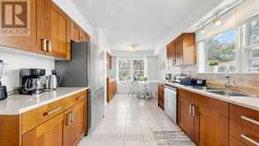 7 THE LINKS ROAD | Toronto Ontario | Slide Image Ten