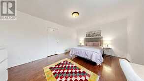 7 THE LINKS ROAD | Toronto Ontario | Slide Image Sixteen
