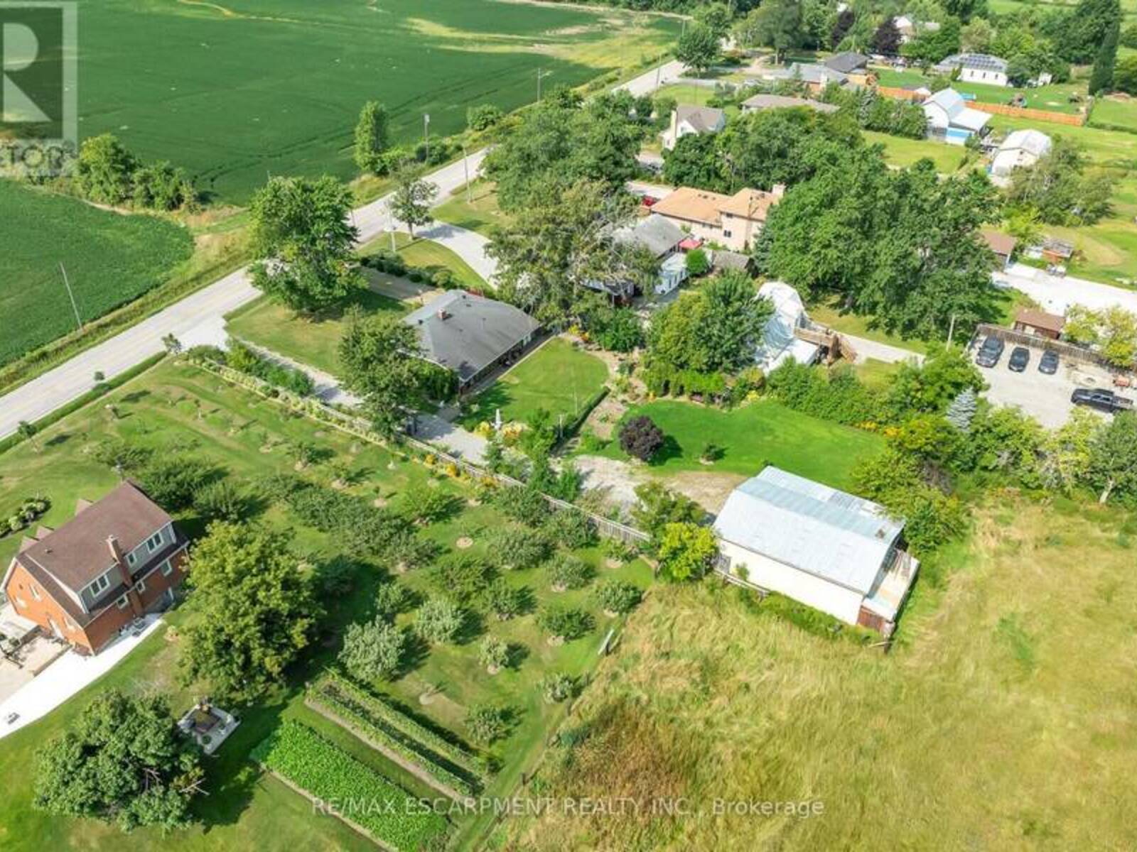 609 GREEN MOUNTAIN ROAD E, Hamilton, Ontario L8J 2Z7