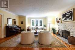 98 ST. LEONARDS AVENUE | Toronto Ontario | Slide Image Eight
