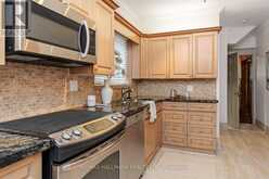 173 HIGH PARK AVENUE | Toronto Ontario | Slide Image Nine