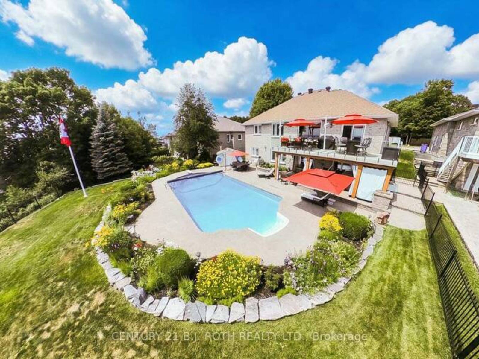 6 MAPLEVIEW PLACE, North Bay, Ontario P1C 1N7
