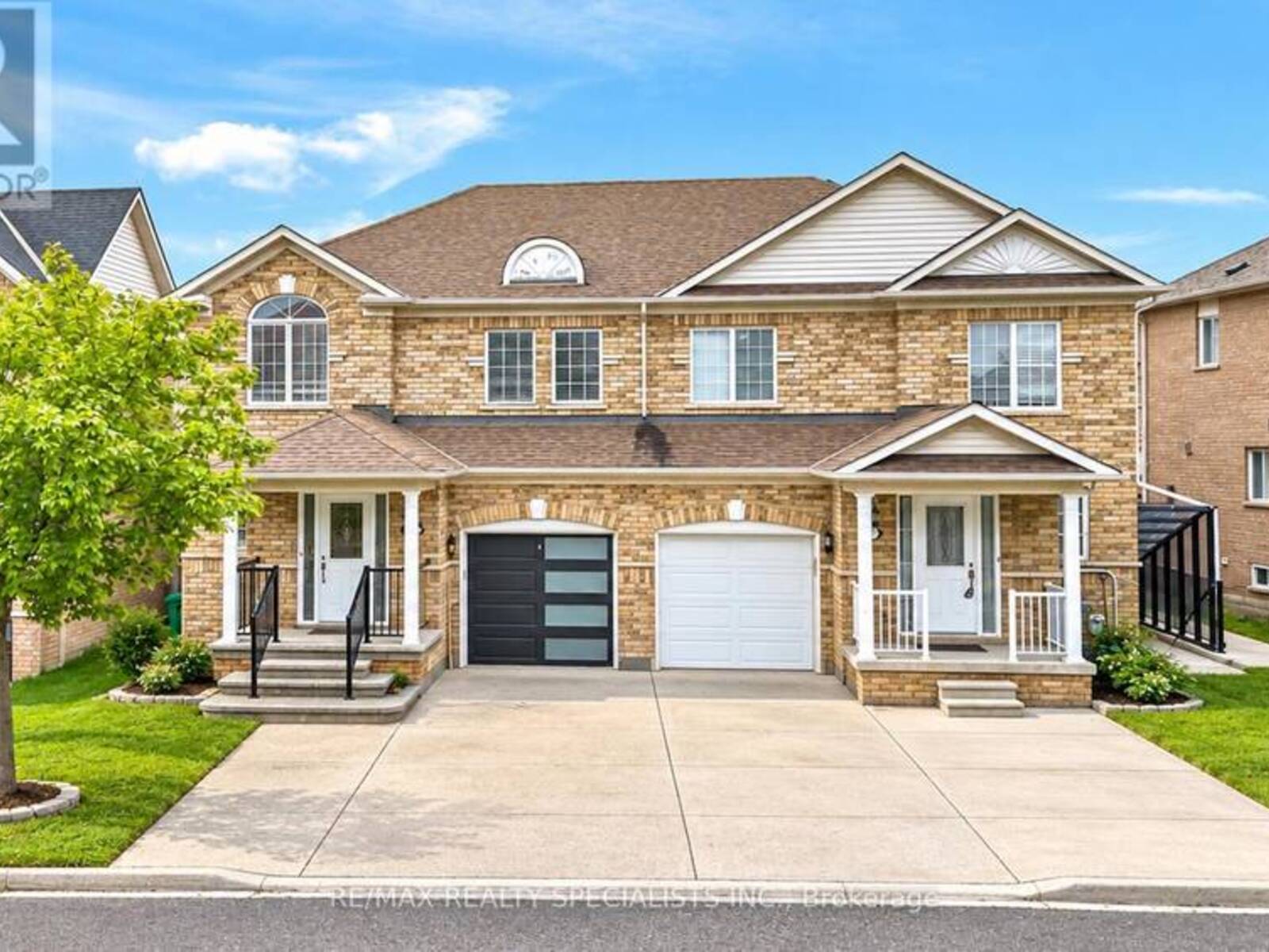 6 TOPIARY LANE, Brampton, Ontario L7A 2K6