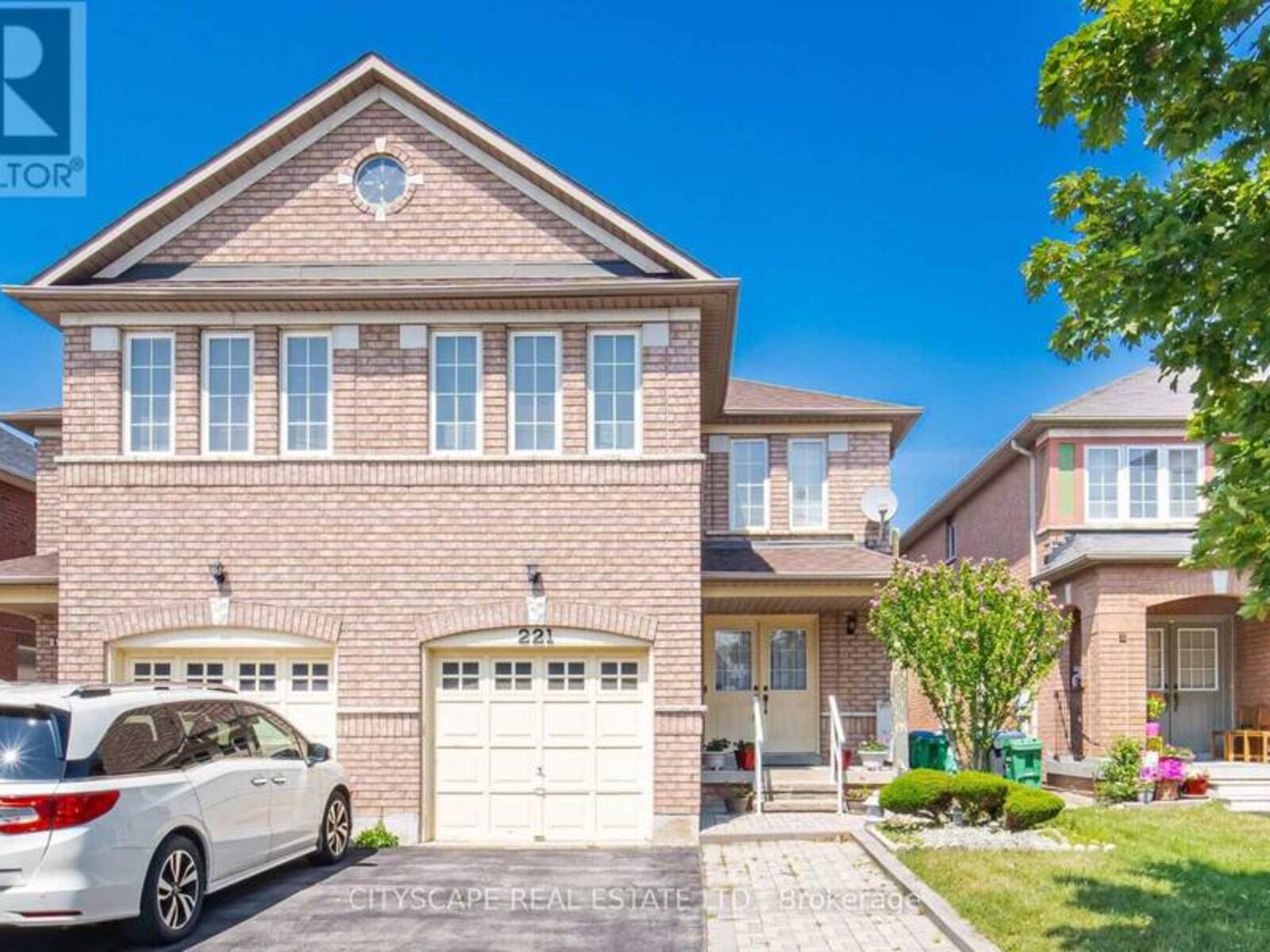 221 RICHVALE DRIVE S, Brampton, Ontario L6Z 4W2