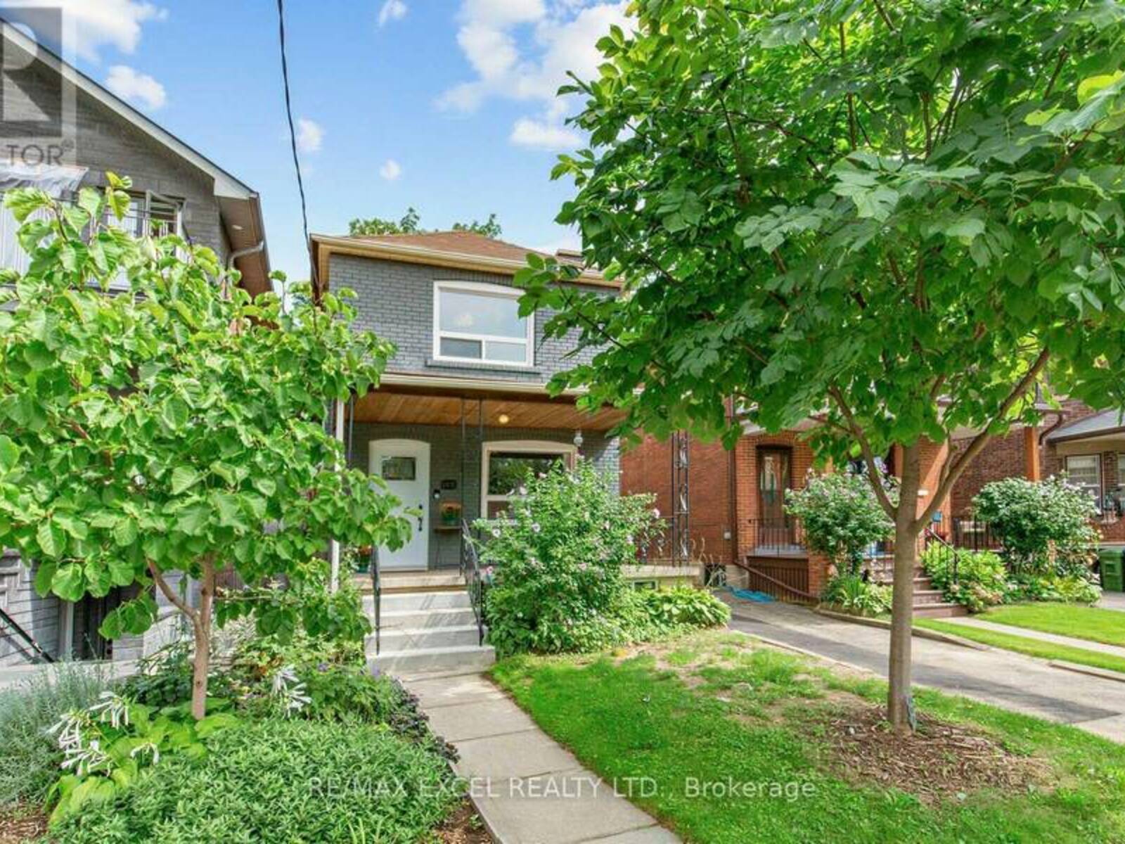 165 WINONA DRIVE, Toronto, Ontario M6G 3T1