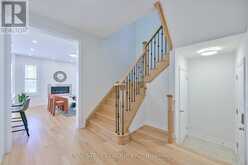 62 ROTH STREET | Aurora Ontario | Slide Image Nine