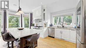 12 SAUNDERS LANE | Markham Ontario | Slide Image Thirteen