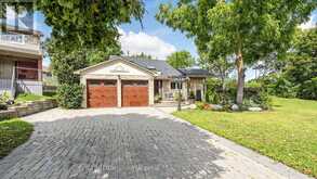 12 SAUNDERS LANE | Markham Ontario | Slide Image Two