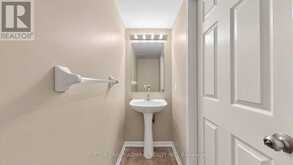 46 EDWIN PEARSON STREET | Aurora Ontario | Slide Image Sixteen