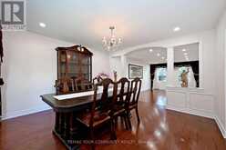 88 CAMBRIDGE CRESCENT | Richmond Hill Ontario | Slide Image Eleven